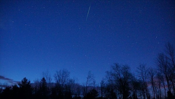 Жители Томской области наблюдали неизвестный светящийся объект в небе