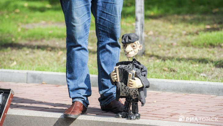 Фестиваль кукольных театров пройдет на томском Празднике топора