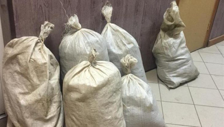 УМВД задержало в Парабели подозреваемого в хранении 17 кг наркотиков
