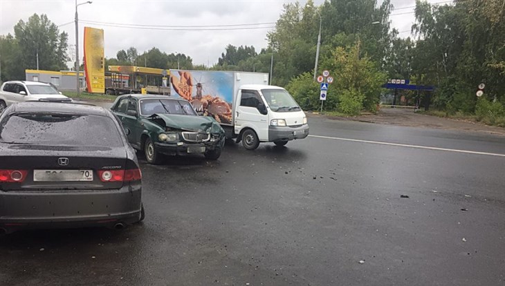 Женщина погибла в одном ДТП на АРЗе в Томске,во 2-м пострадал младенец