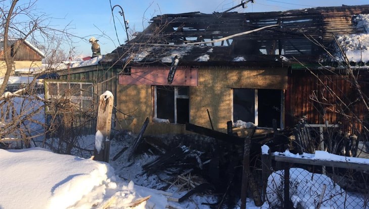 СК возбудил дело из-за гибели 9-летней девочки при пожаре под Томском