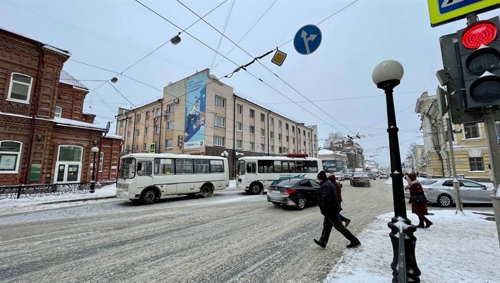 Две маршрутки столкнулись в центре Томска, заблокировав пр. Ленина