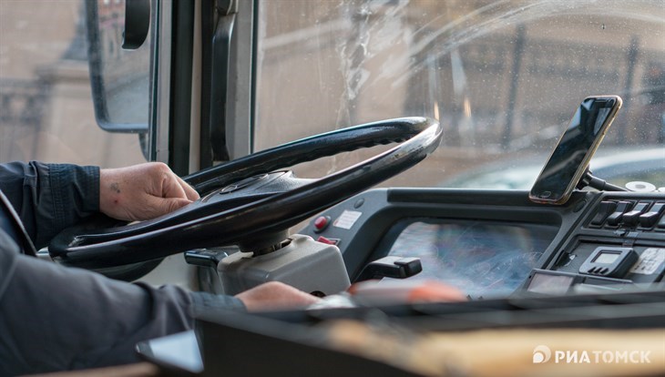 Власти Томска: дефицит водителей на автобусных маршрутах достиг 30-50%