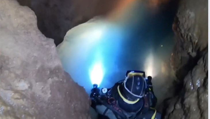 Дайверы ТУСУРа изучают подводную пещеру в Красноярском водохранилище