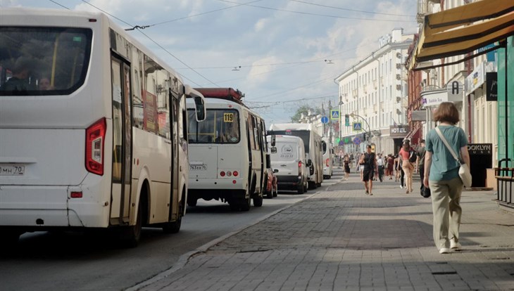 Власти Томска определят единого оператора безналичной оплаты за проезд
