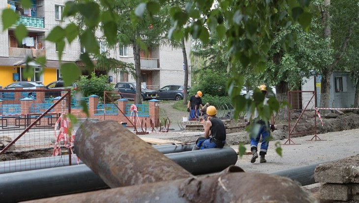 Коммунальщики сорвали сроки подачи горячей воды в 330 домов Томска