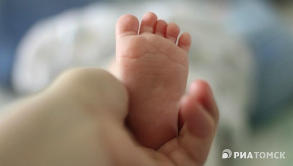 Девочка стала первым родившимся в 2018г в Томске младенцем