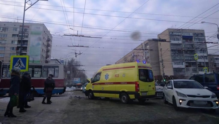 Попавший в ДТП в Томске реанимобиль вез ребенка в тяжелом состоянии