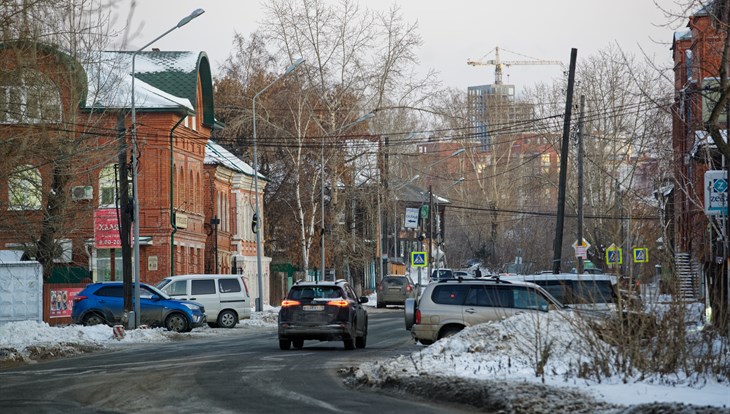 Среда в Томске будет теплой, но ожидаются снег и ветер до 14 м/с