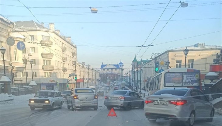 ДТП спровоцировало пробку на проспекте Ленина в Томске