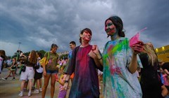 Цвета жизни: как прошел праздник красок в Томске