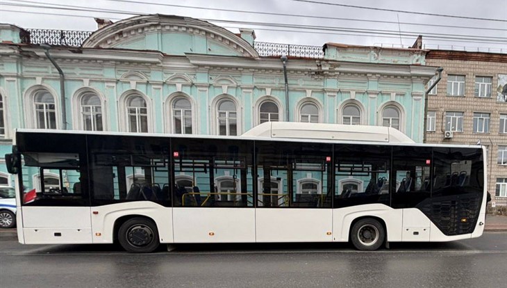 Девочка 12 лет получила травмы, упав в томской маршрутке