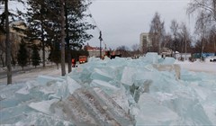 Зима прощай? Ледовые скульптуры сносят на Новособорной в Томске