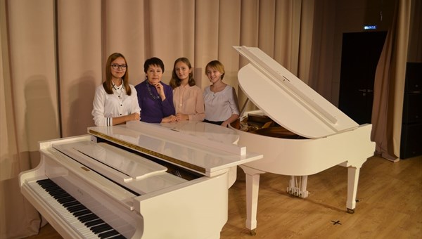 Японский рояль за 1,5 млн руб появился в концертном зале Стрежевого