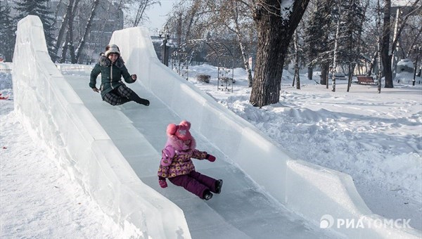 Ледяная горка письменный стол