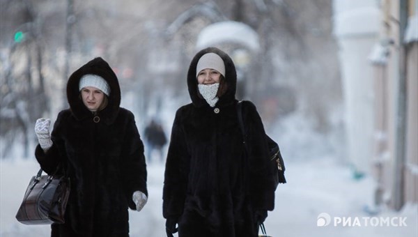 Небольшой снег и ветер до 13 м/с ожидаются в Томске в четверг