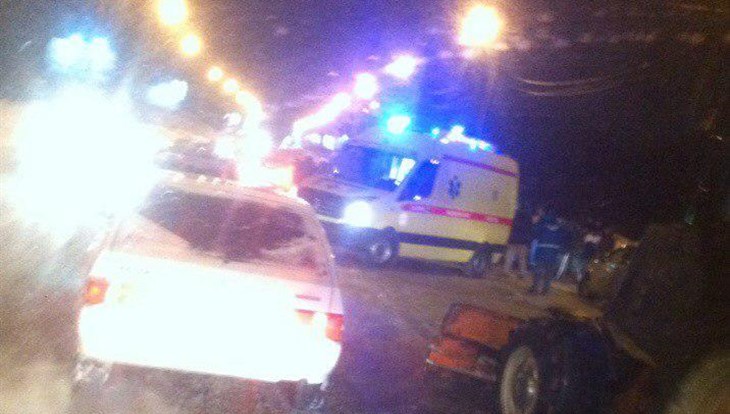Mitsubishi врезался в грейдер-снегоуборщик в Томске, 1 человек погиб